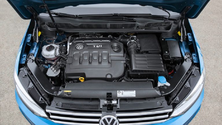 Foto del motore di Volkswagen Touran Touran 2.0 TDI SCR Business BMT