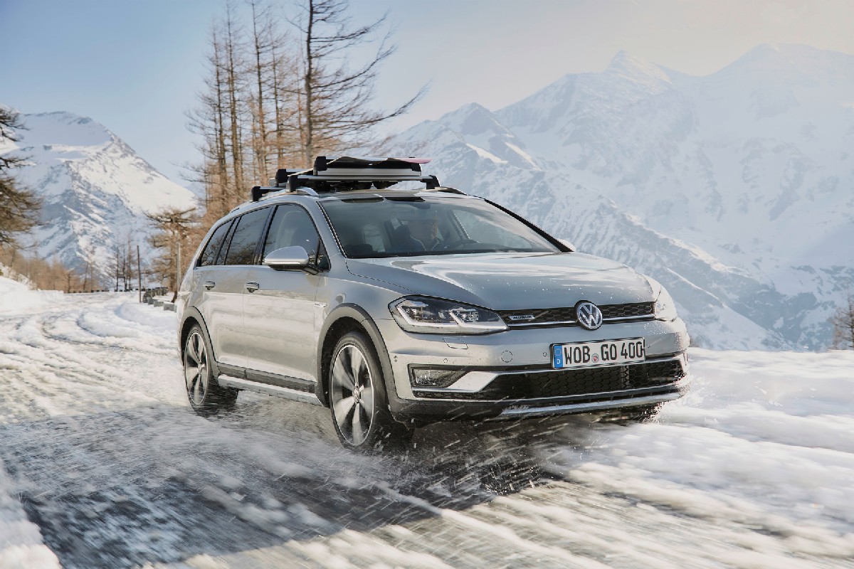 Volkswagen  Golf Alltrack, foto frontale