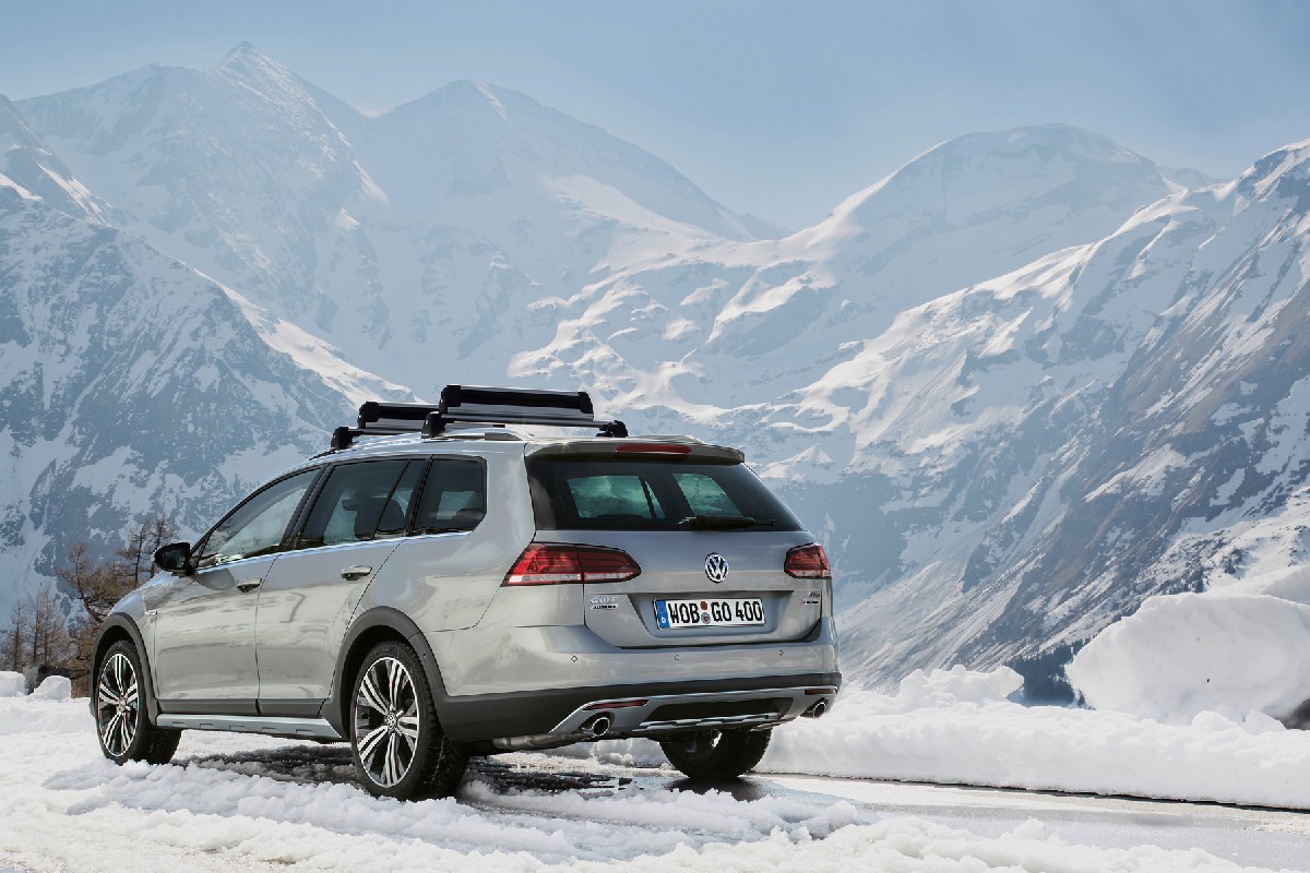 Volkswagen  Golf Alltrack, immagine laterale