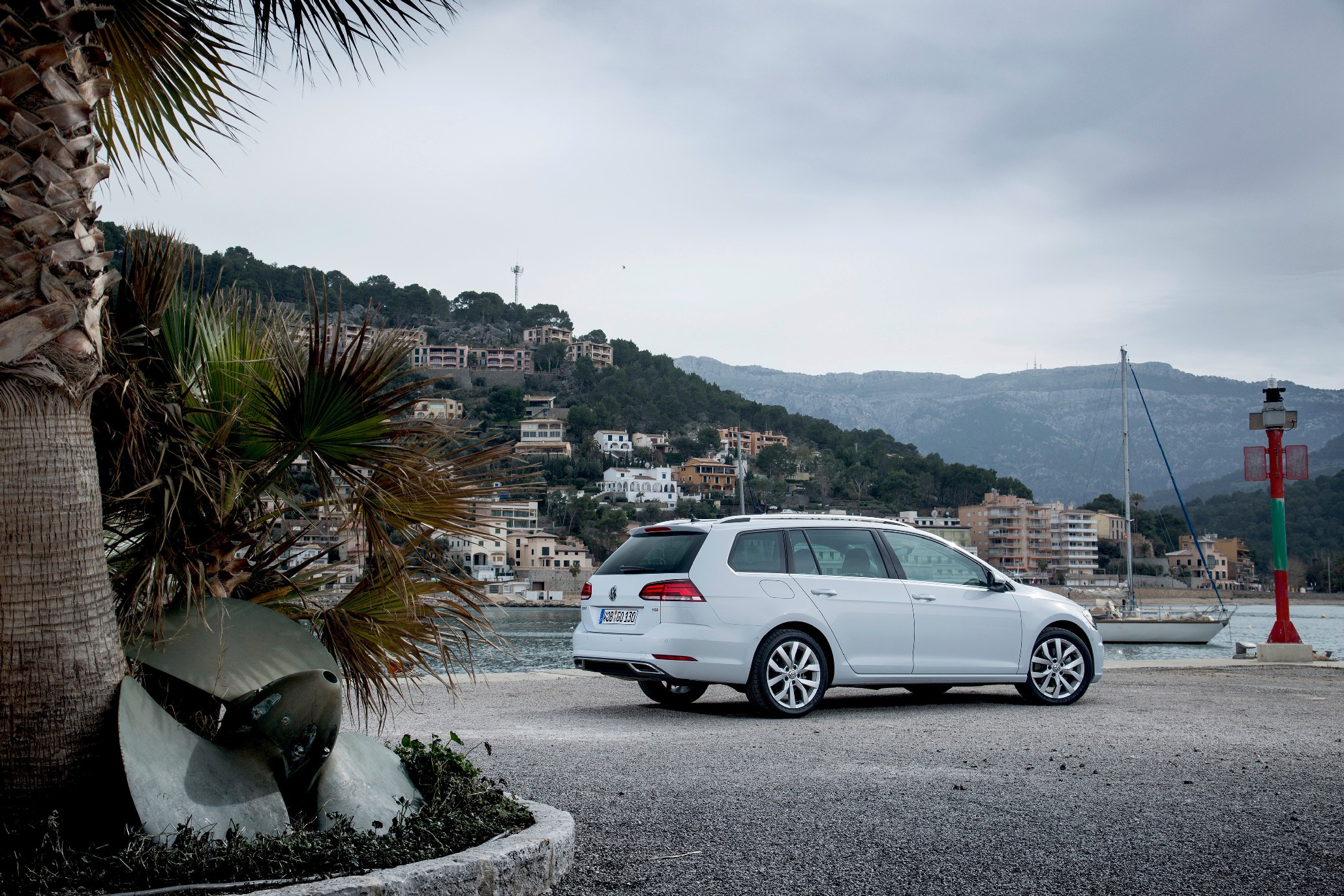 Volkswagen  Golf Variant