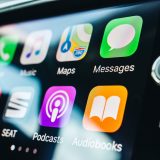 Google Podcast è adesso disponibile per Apple CarPlay