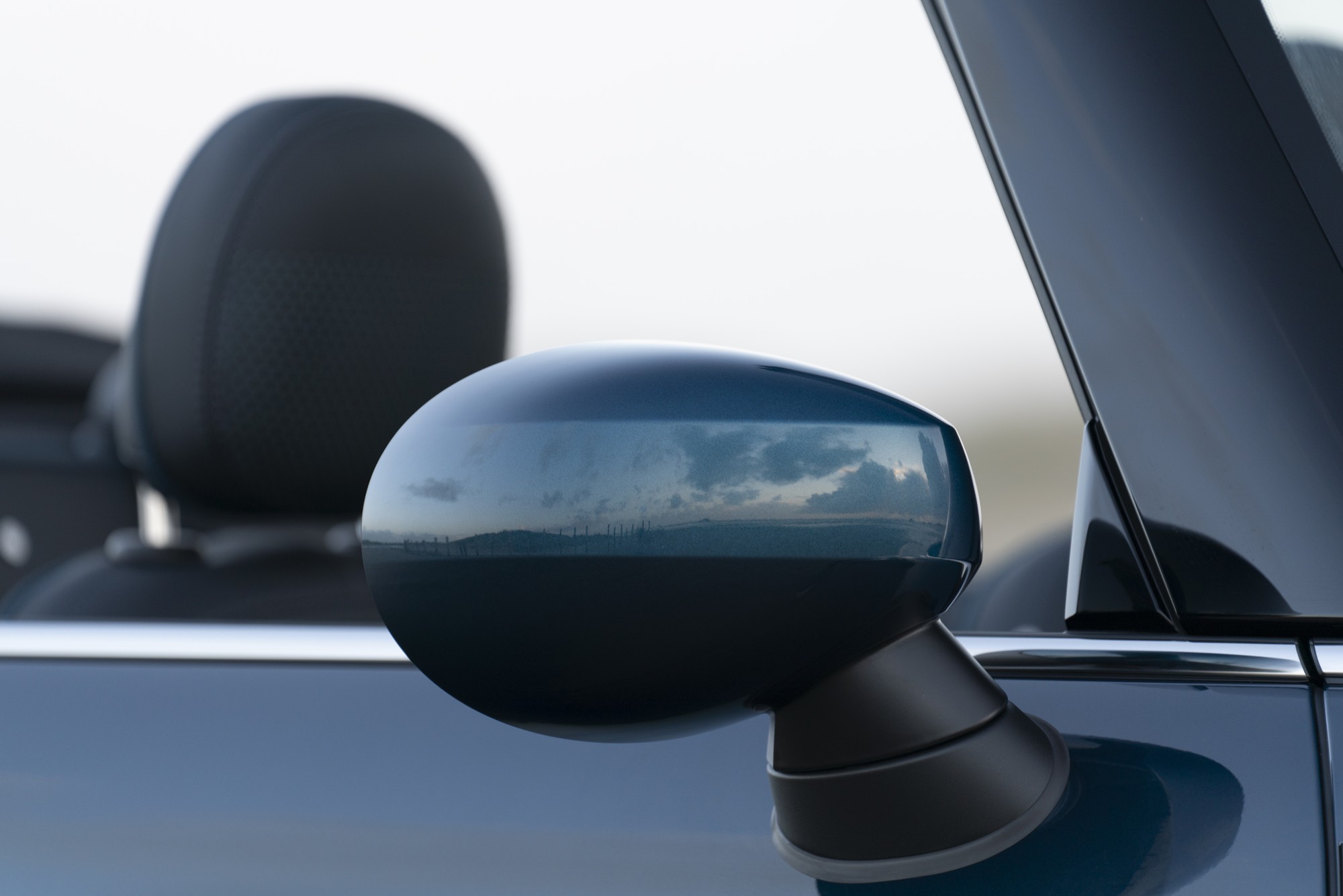 Mini Cabrio Sidewalk