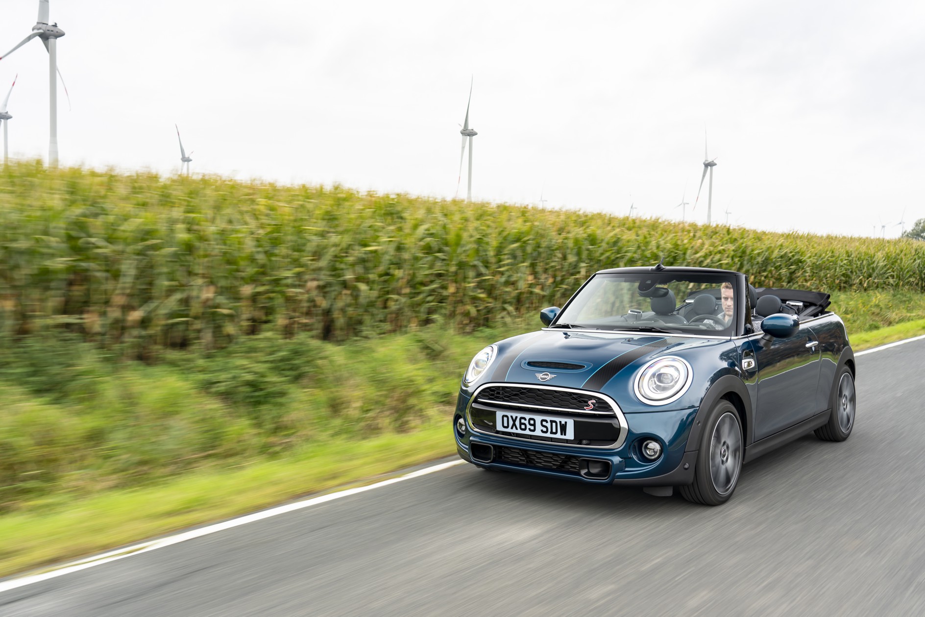 Mini Cabrio Sidewalk