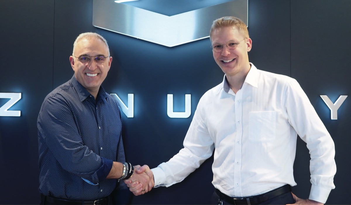 Antonio Neri e Dennis Nobelius, CEO di HPE e Zenuity