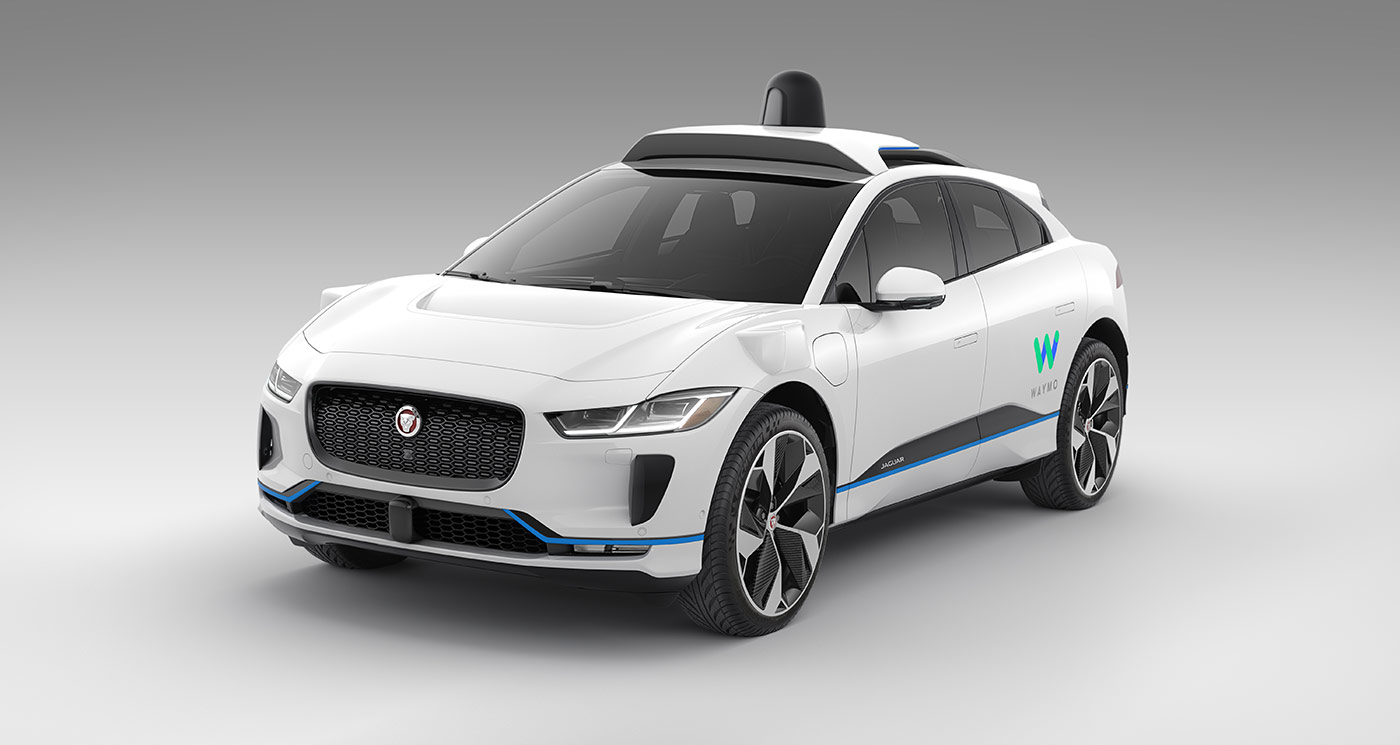 Self-driving car: la guida autonoma di Waymo