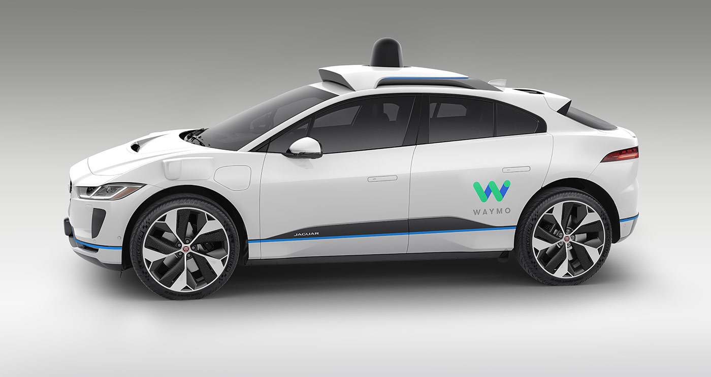 Self-driving car: la guida autonoma di Waymo