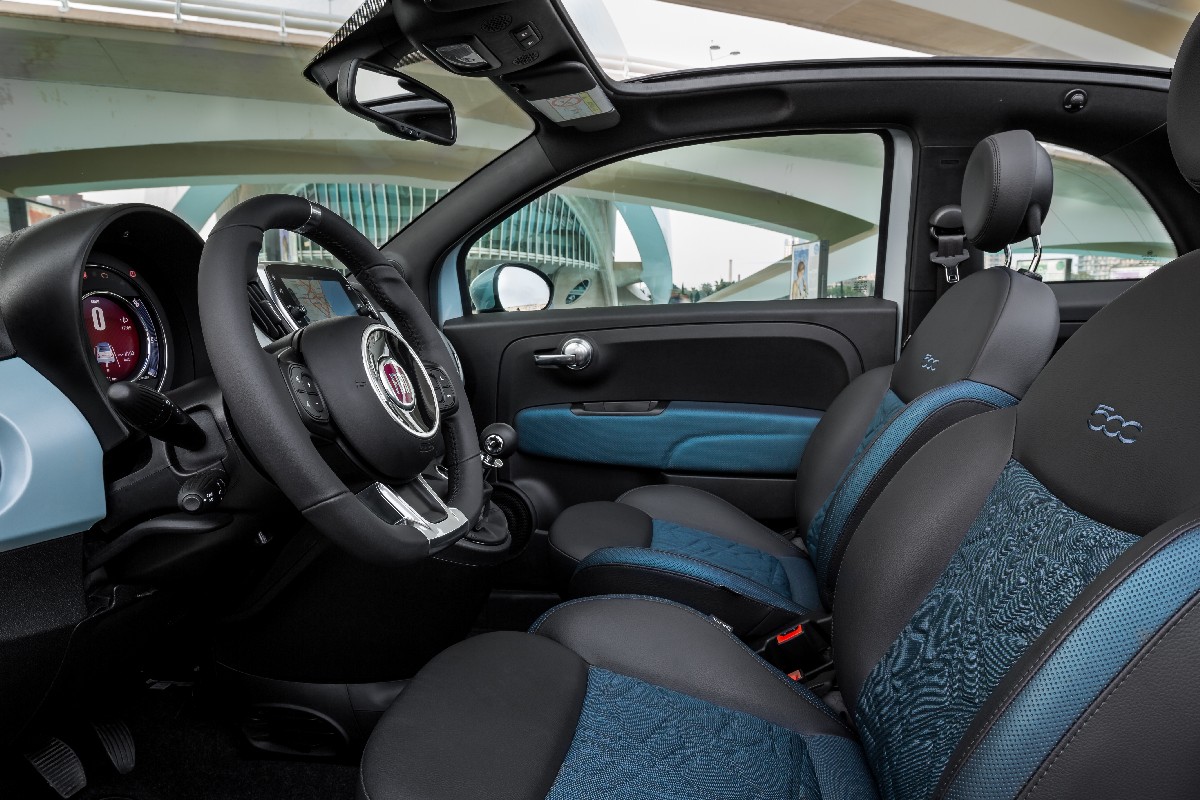 FIAT  500C Hybrid, foto degli interni