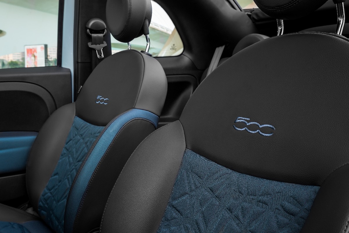 FIAT  500C Hybrid, foto degli interni