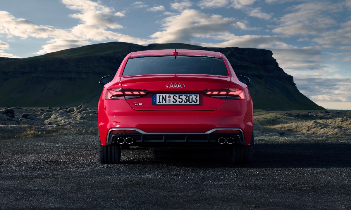 Audi  S5 Coupé TDI, foto degli esterni