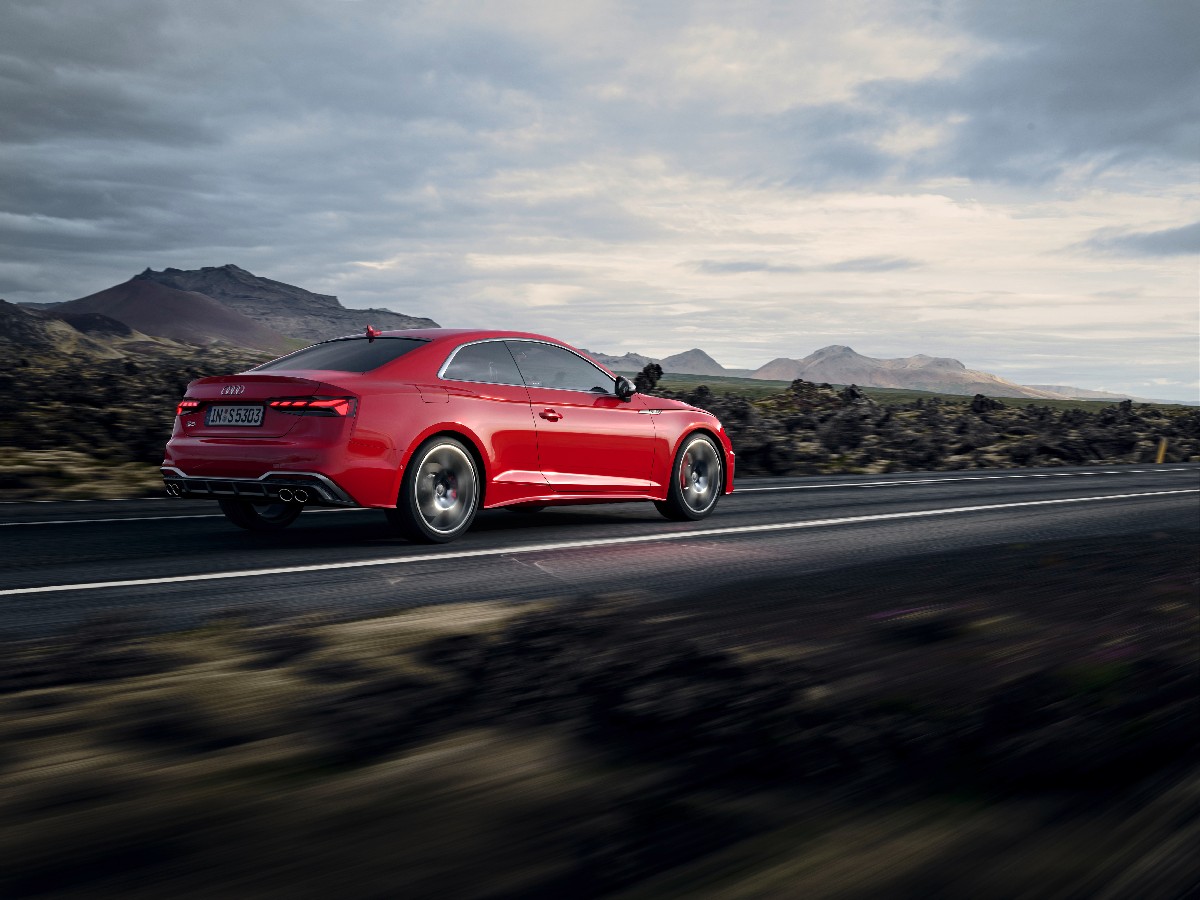 Audi  S5 Coupé TDI, foto degli esterni