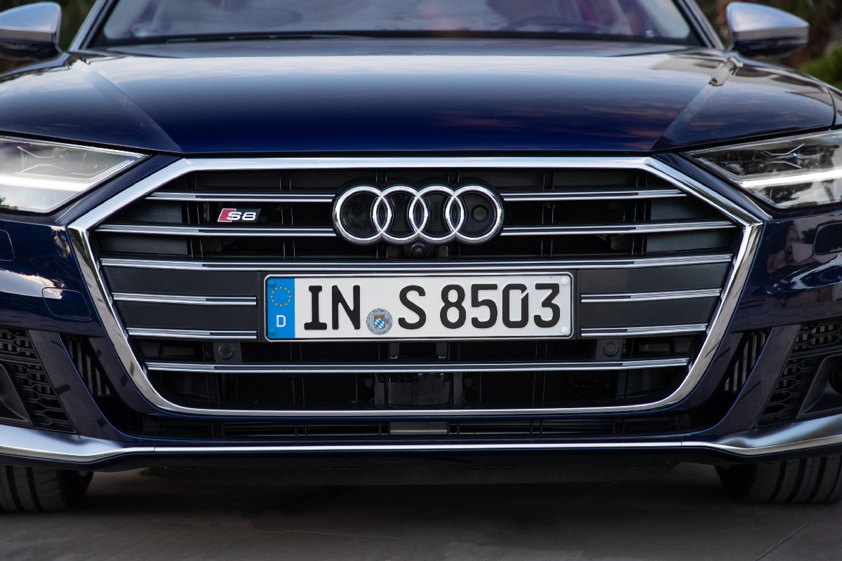 Audi  S8