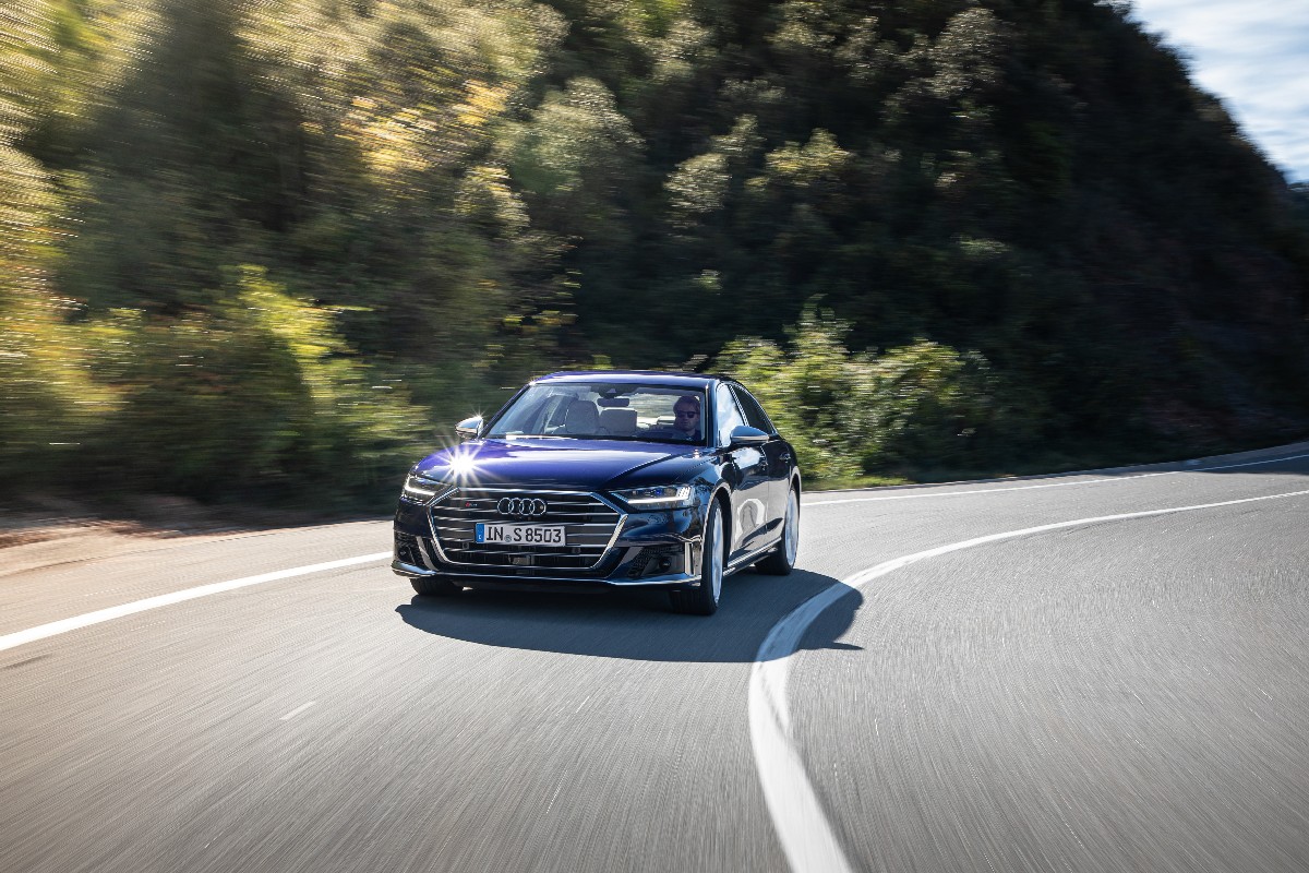 Audi  S8