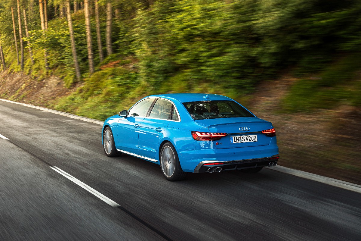 Audi  S4 Sedan TDI, foto degli esterni