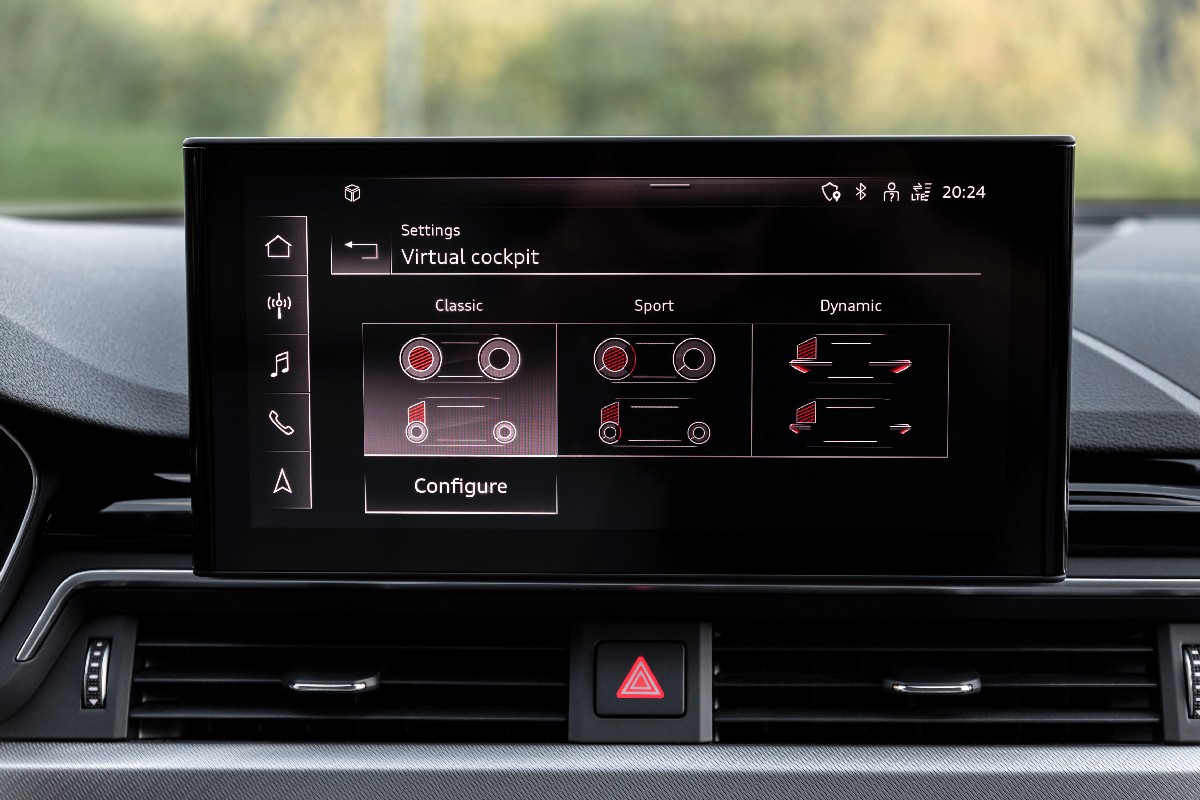 Audi  A4 Avant 2021, foto degli interni