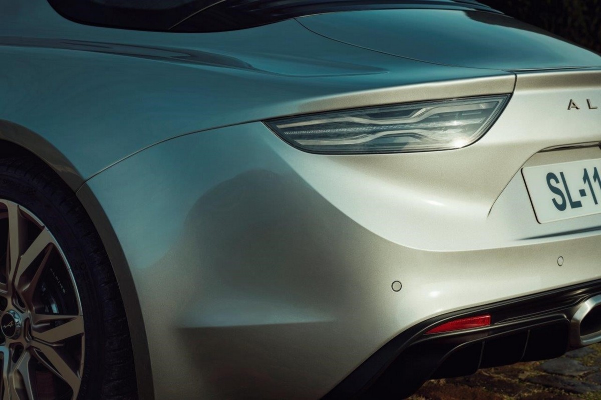 DOSSIER STAMPA - ALPINE A110 LEGEND GT -  A110 COLOR EDITION 2020 - ATELIER ALPINE