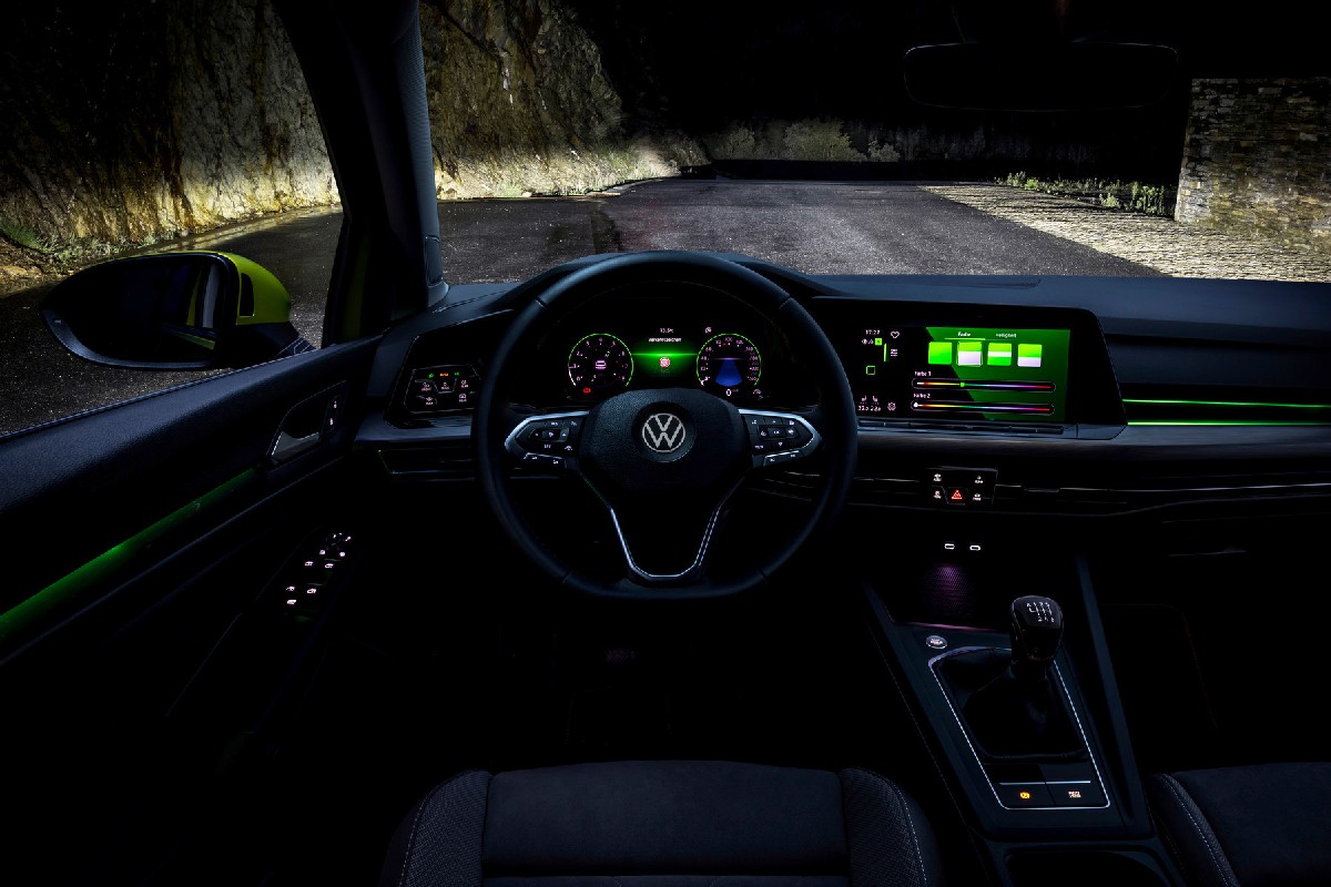 Volkswagen  Golf