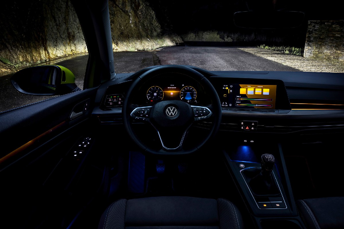 Volkswagen  Golf