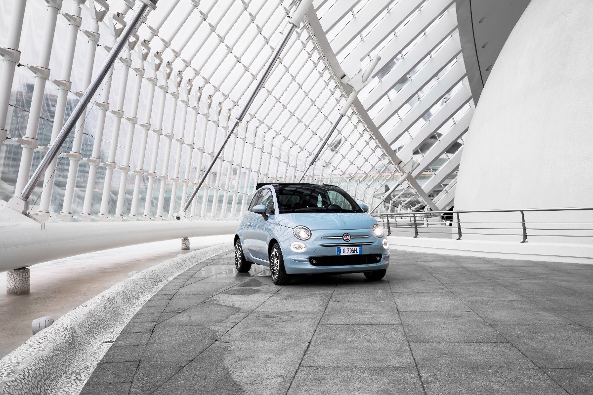 FIAT  500C Hybrid, foto degli esterni