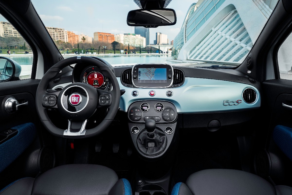 FIAT  500C Hybrid, foto degli interni