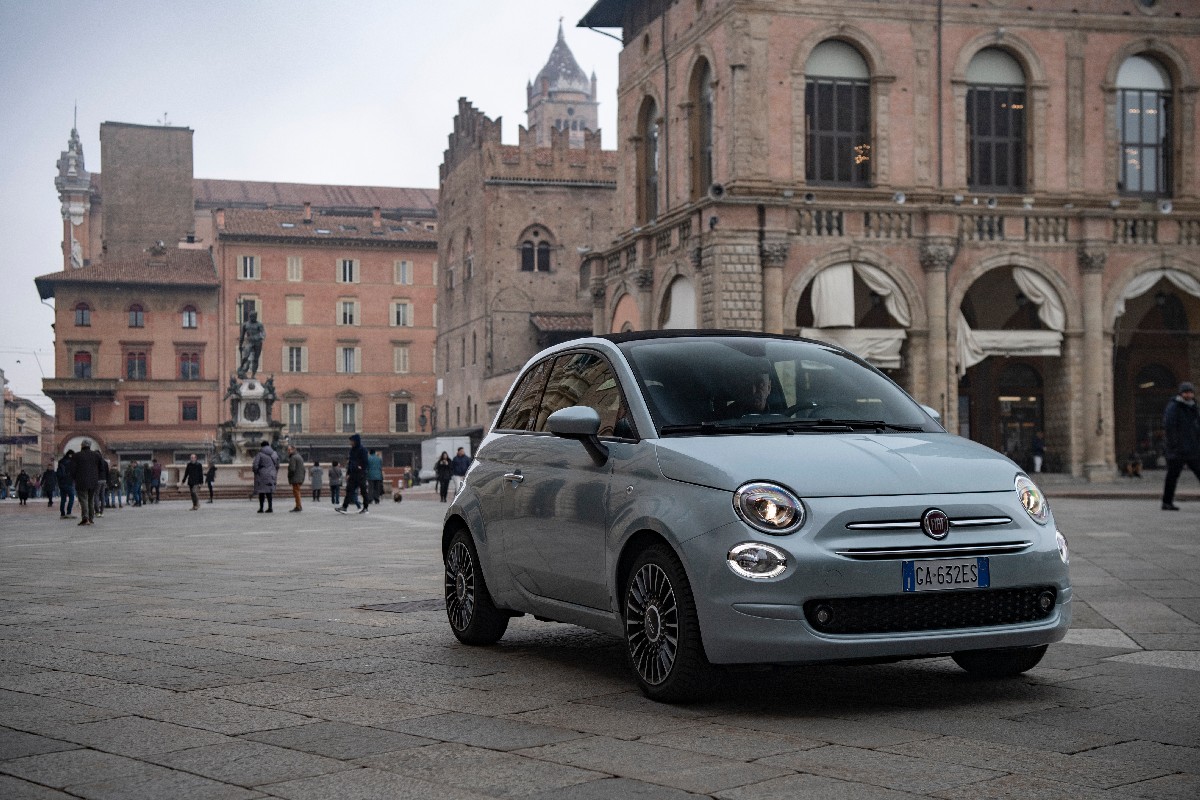 FIAT  500C Hybrid, foto degli esterni