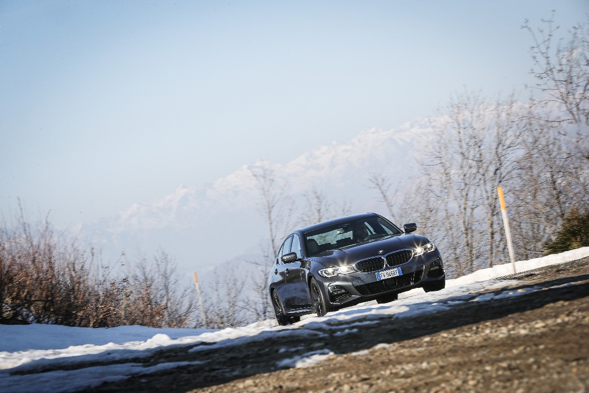 BMW  Serie 3, foto degli esterni