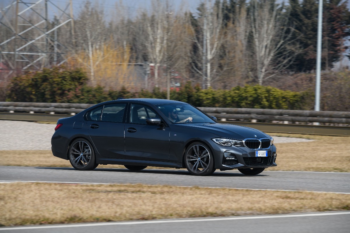 BMW  Serie 3, foto degli esterni