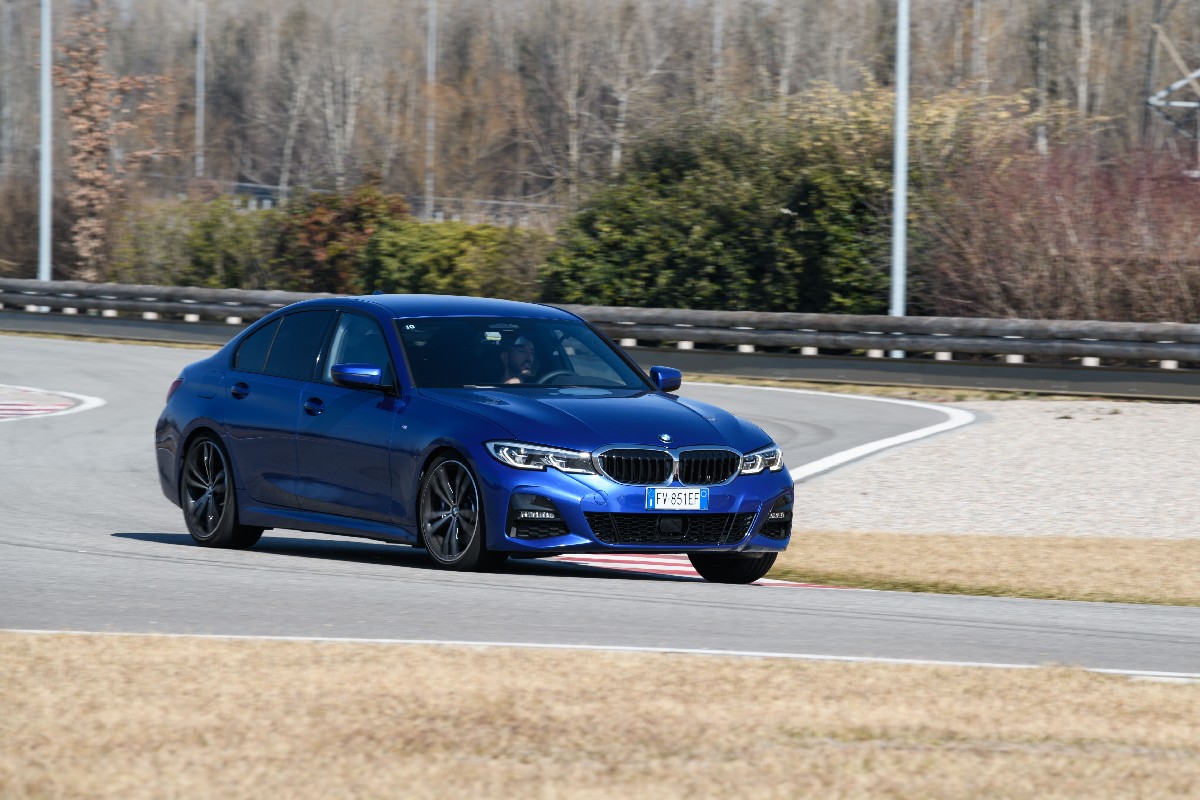 BMW  Serie 3, foto degli esterni