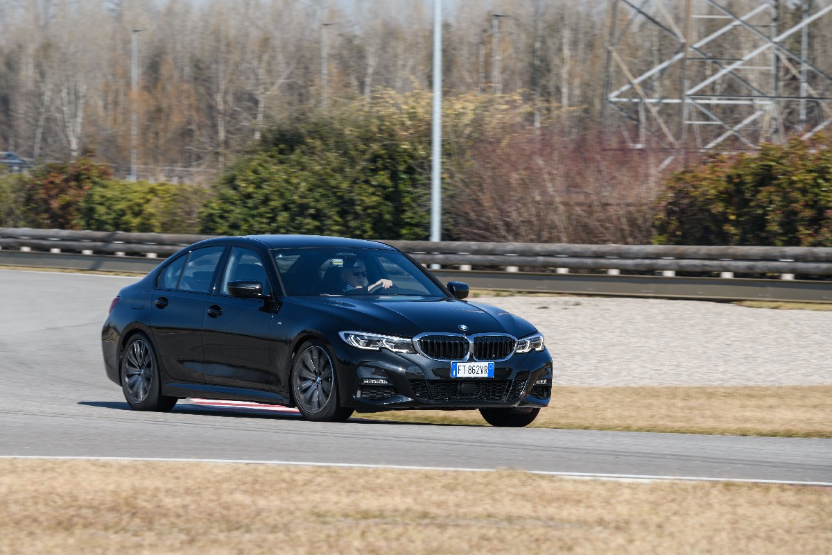 BMW  Serie 3, foto degli esterni