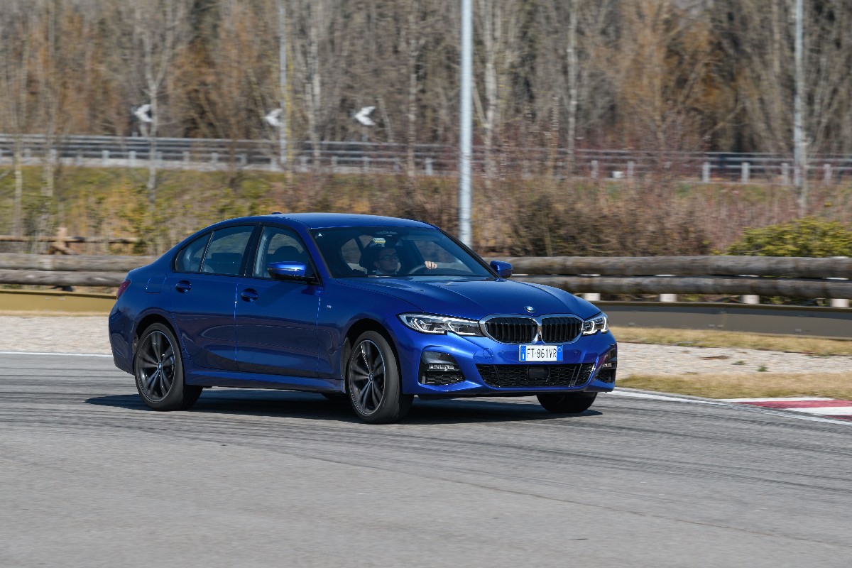 BMW  Serie 3, foto degli esterni