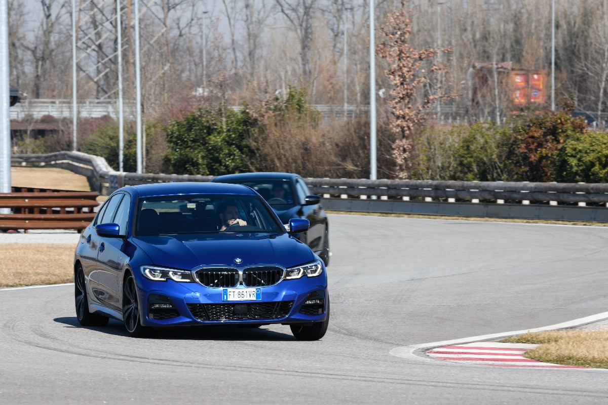 BMW  Serie 3, foto degli esterni