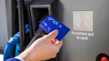 Enel X, le colonnine non sono parcheggi: ecco i costi extra