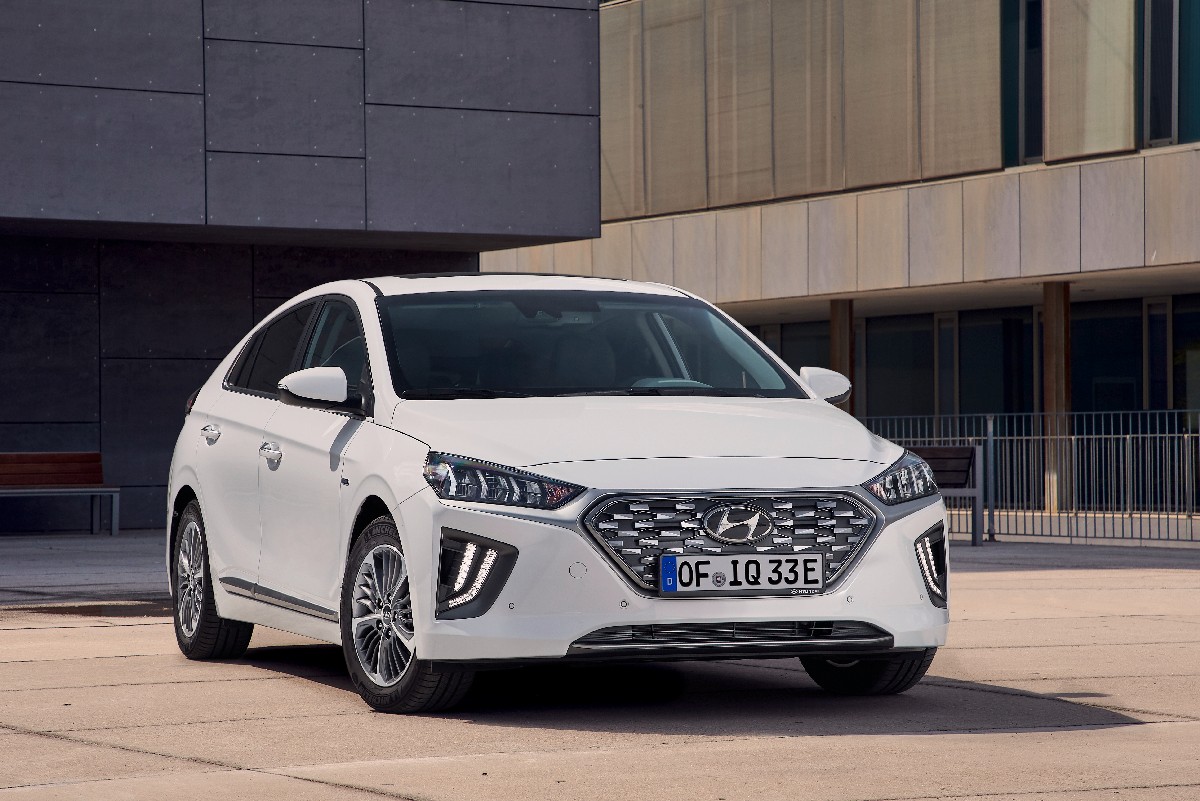 Hyundai  IONIQ Plug-In Hybrid