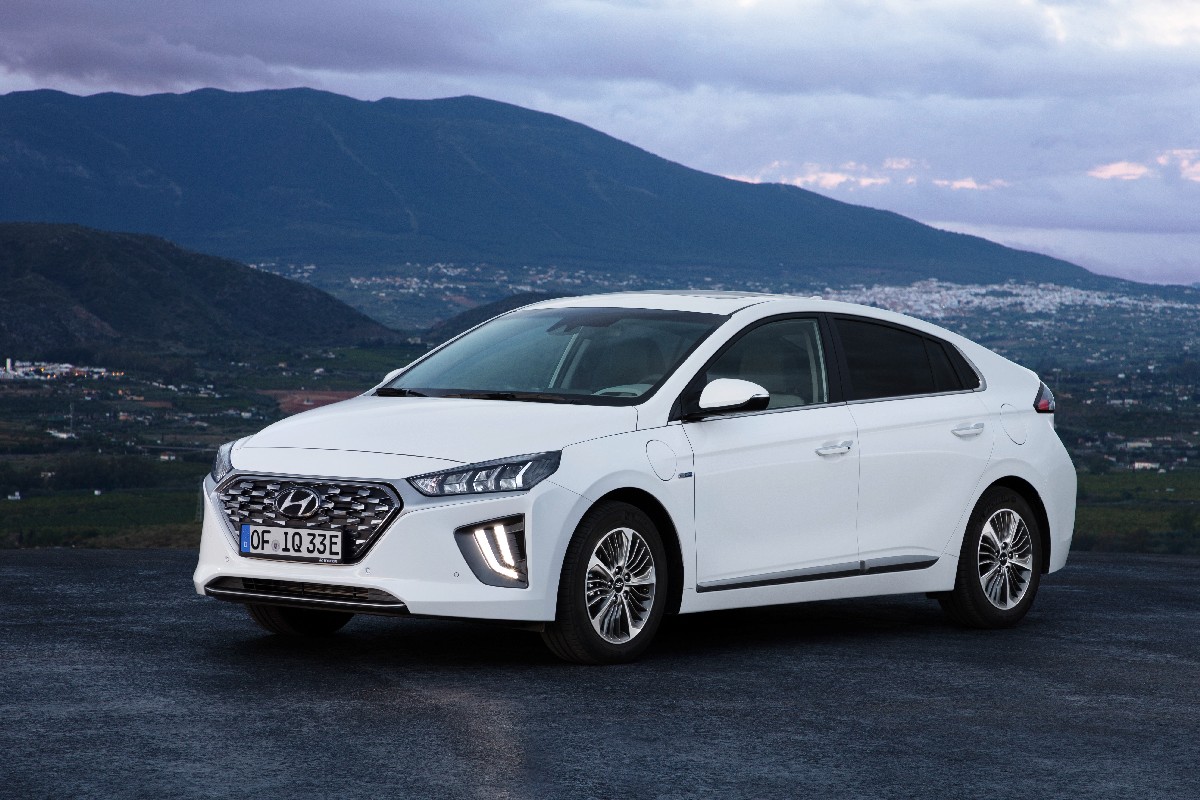 Hyundai  IONIQ Plug-In Hybrid