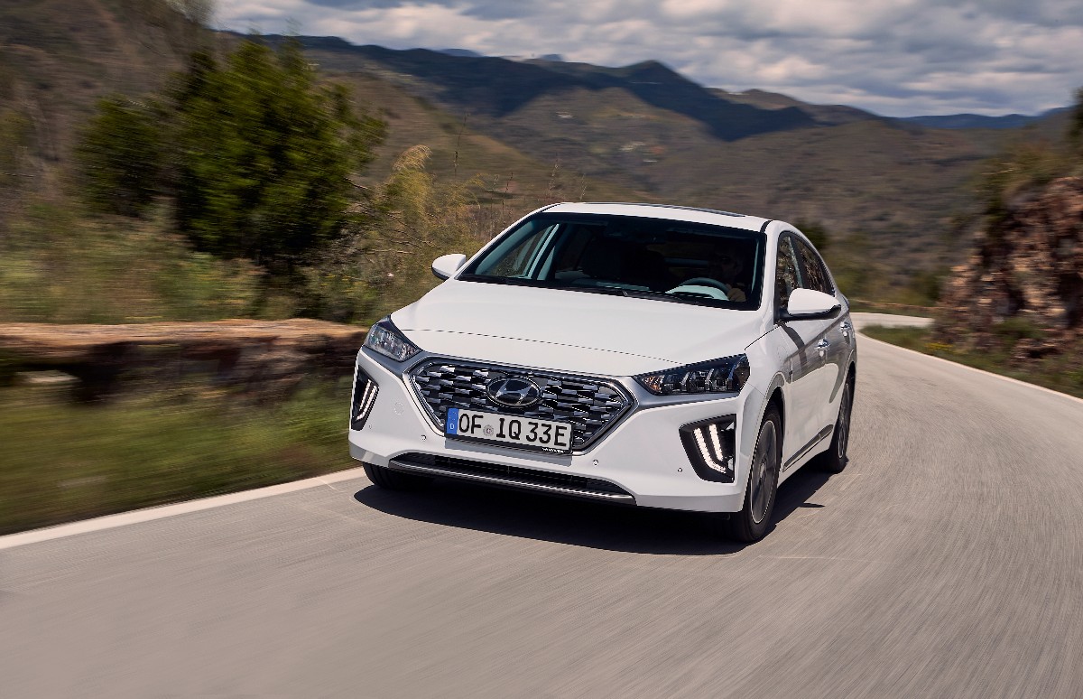 Hyundai  IONIQ Plug-In Hybrid