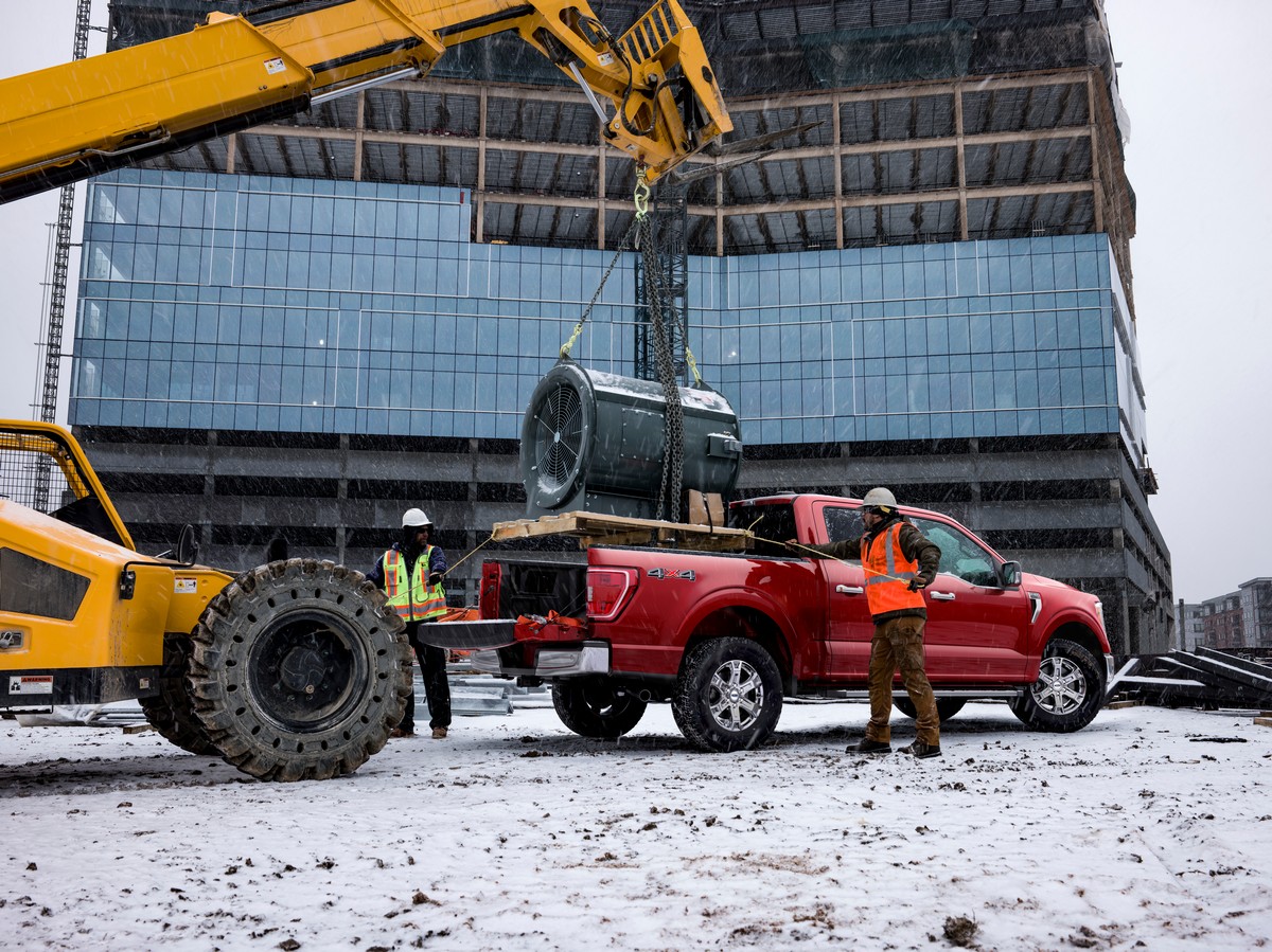 All-new F-150 XLT in Iconic Silver.