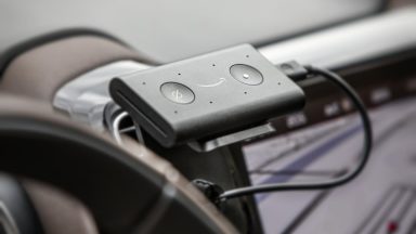 Amazon Echo Auto: da oggi in Italia al costo di 59,99 euro