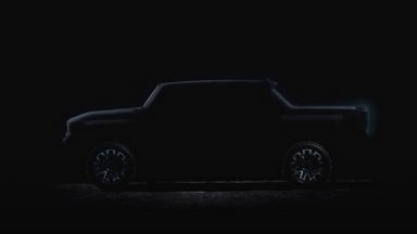 Hummer elettrico: un nuovo teaser svela la fiancata