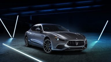Maserati Ghibli Hybrid: la svolta elettrica del Tridente