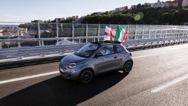 Fiat 500 elettrica: percorso il nuovo ponte San Giorgio