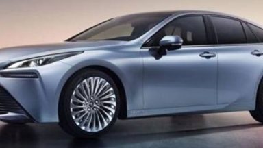 Toyota Mirai: il nuovo modello arriva nel mese di dicembre