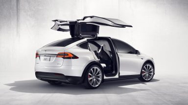 Tesla richiama oltre 9500 auto tra Model X e Model Y