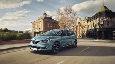 Renault Scénic: da monovolume compatta a SUV elettrica