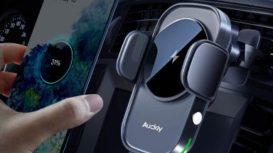 Auckly, il supporto auto con ricarica wireless