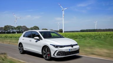 Volkswagen Golf 8: in arrivo il restyling di metà carriera