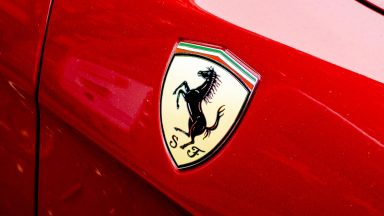 Ferrari Purosangue: sarà solo a propulsione ibrida Plug-In?
