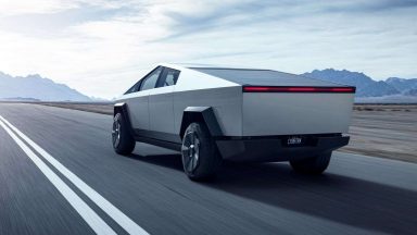 Tesla Cybertruck, anche con quattro motori