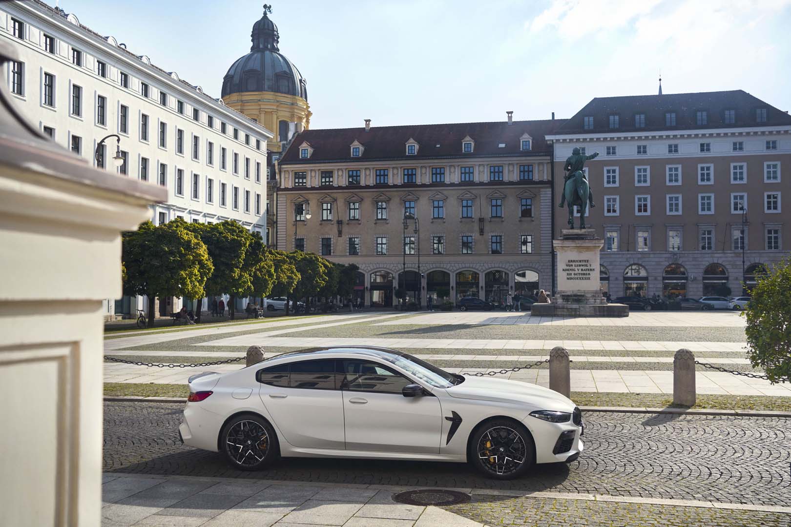 BMW  M8 Gran Coupé Competition, foto degli esterni