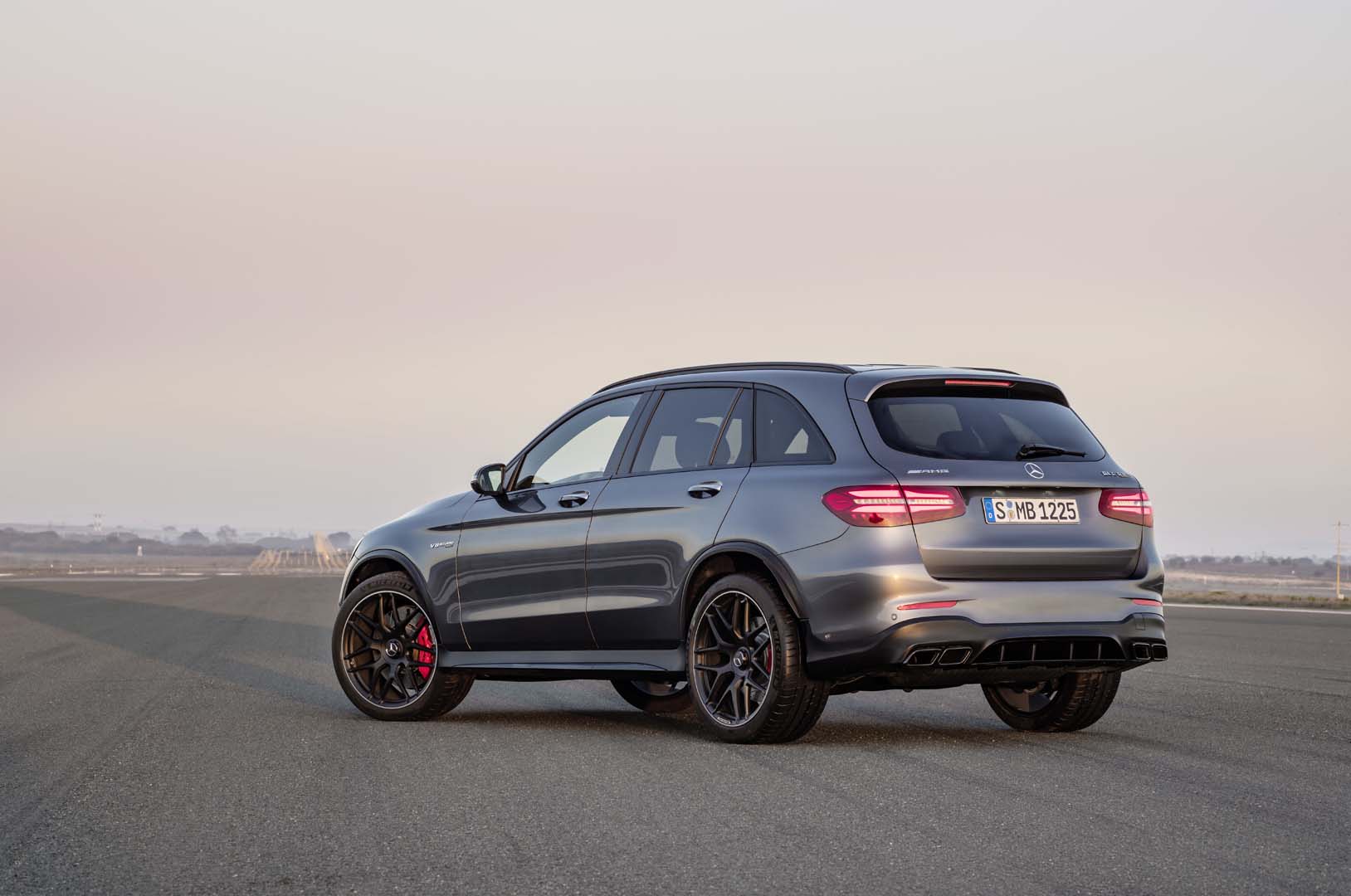 Mercedes-Benz   GLC SUV, foto degli esterni