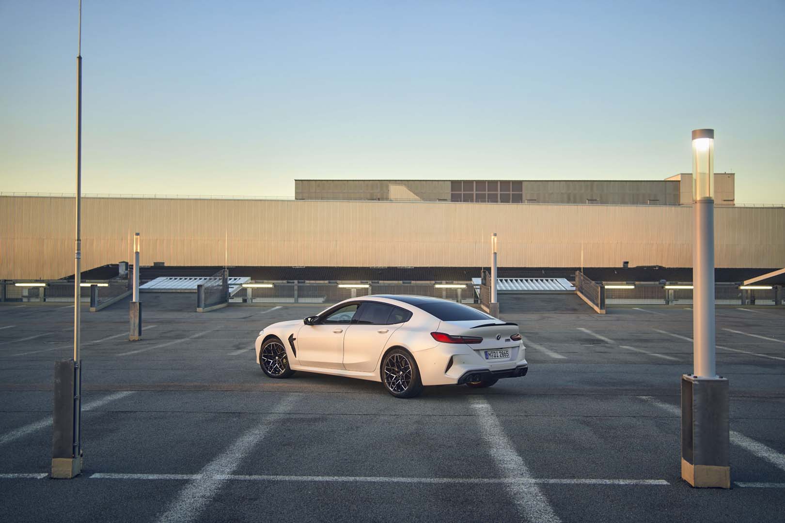 BMW  M8 Gran Coupé Competition, foto degli esterni