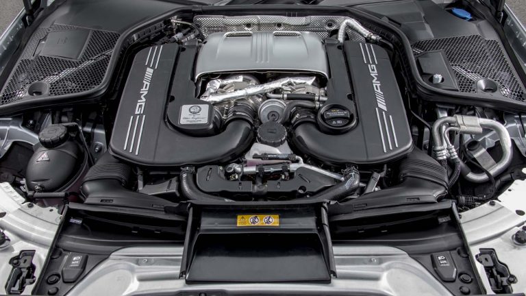 Foto del motore di Mercedes-Benz Classe C All Terrain Classe C All Terrain C 220 d M.Hyb 4M All Terrain Premium